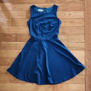 Chic Sleeveless Blue Mini Dress